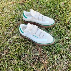 Adidas Ivy Park x Super Sleek 3 Strap Wonder White Gum Unisex Style - W8.5 / M7